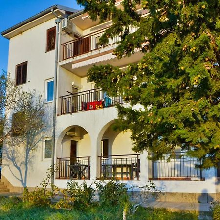 Apartments With A Parking Space Senj - 11520 Экстерьер фото